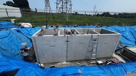発電所 燃料タンクの油流出対策｜既存施設内に据え付けたAQ-181420
